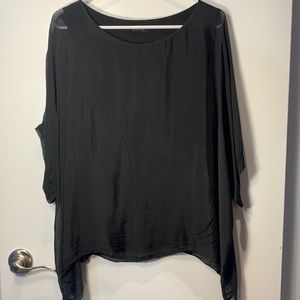 Israeli Aristo Shmat design 100% black silk top with shell.